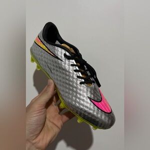 Nike hypervenom silver